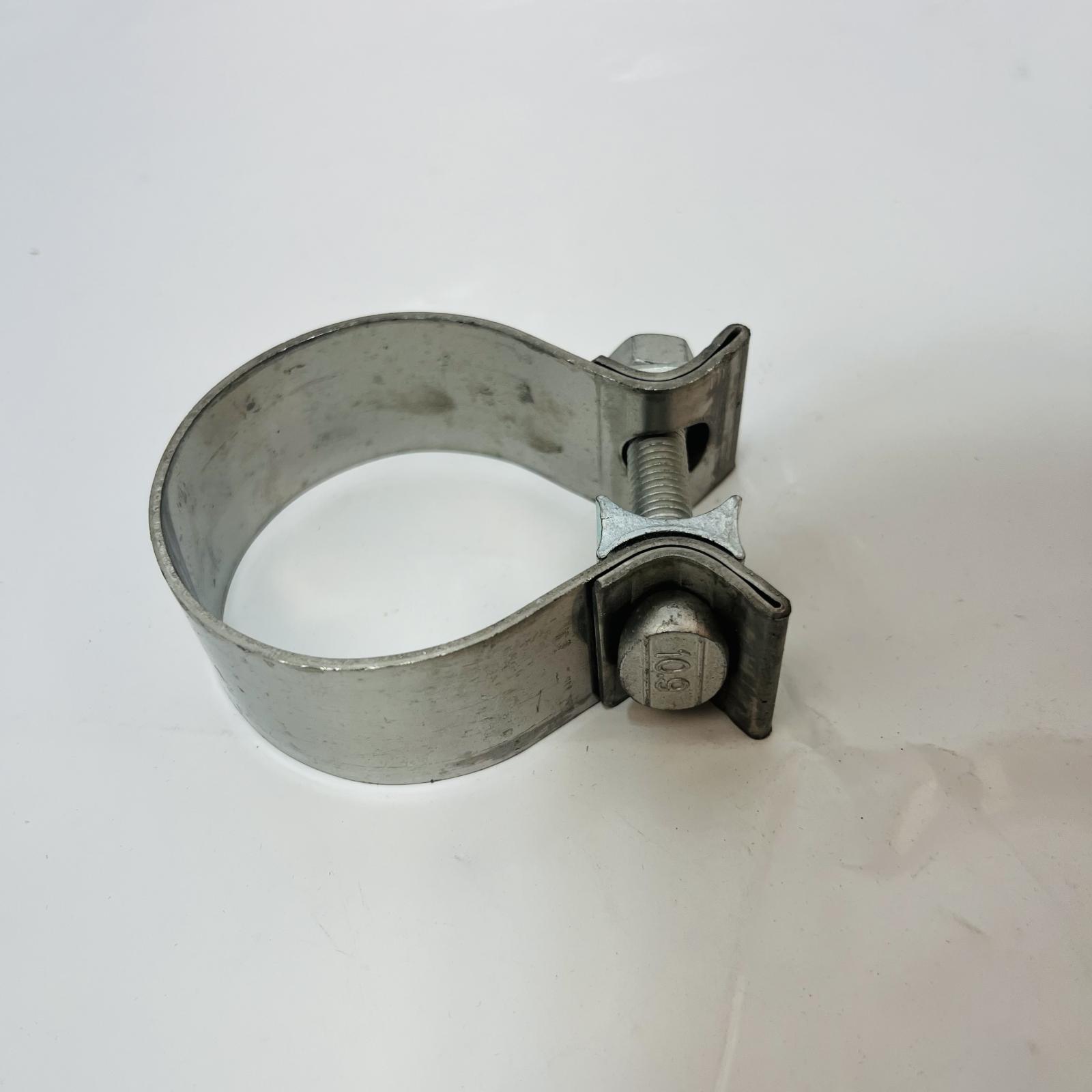 Lot of 3 Single Bolt Stack Pipe Clamps - Photo 4