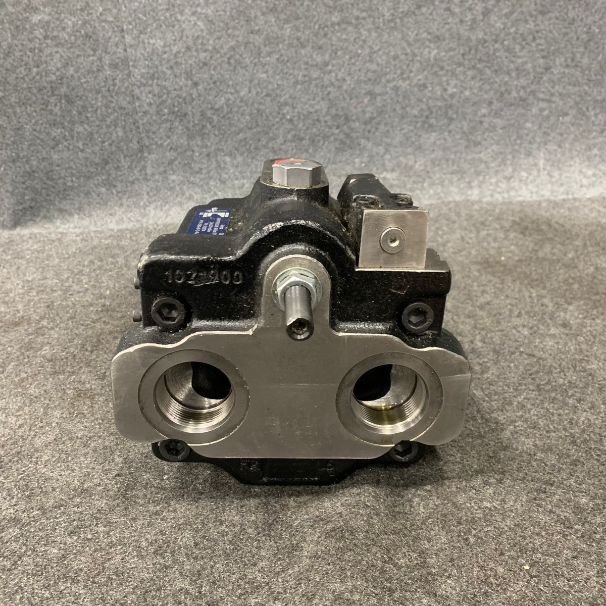 Continental Hydraulics HPVR-15B40-RF-O-1R-A Piston Pump - Photo 4