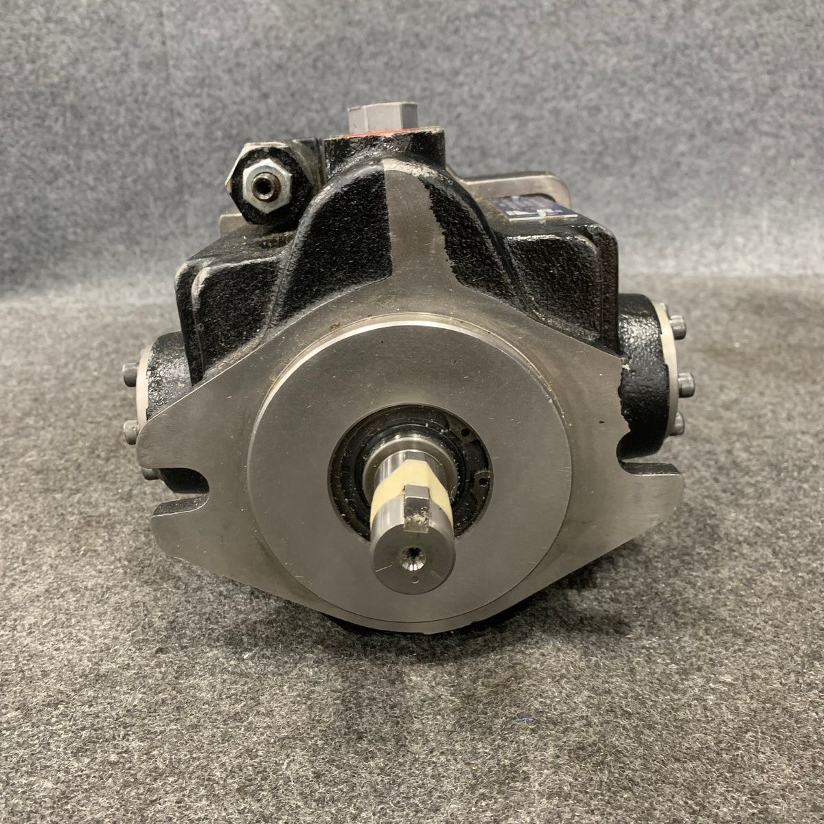 Continental Hydraulics HPVR-15B40-RF-O-1R-A Piston Pump - Photo 6