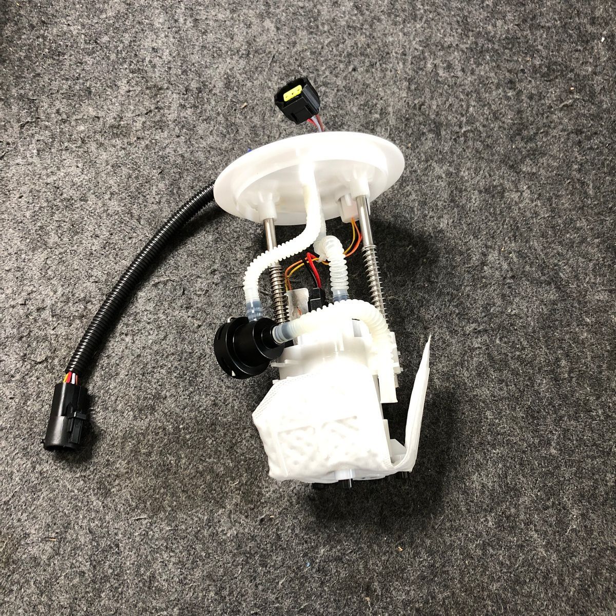 Fuel Pump E2334M for Explorer/Mercury Mountaineer V6/V8 2002-2003 - Photo 5