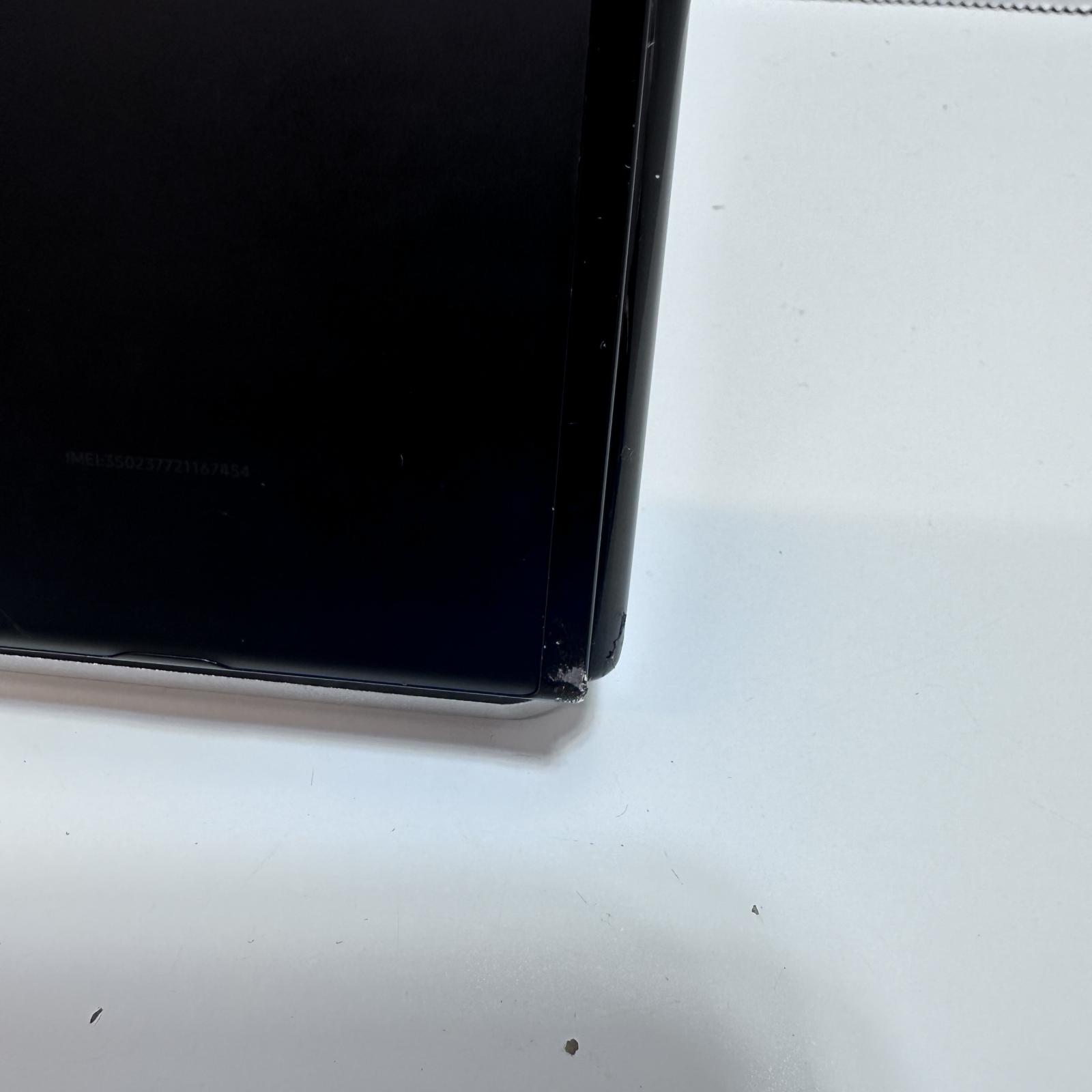 Samsung Galaxy Z Fold3 256GB, Unlocked - Screen Damaged - Photo 3