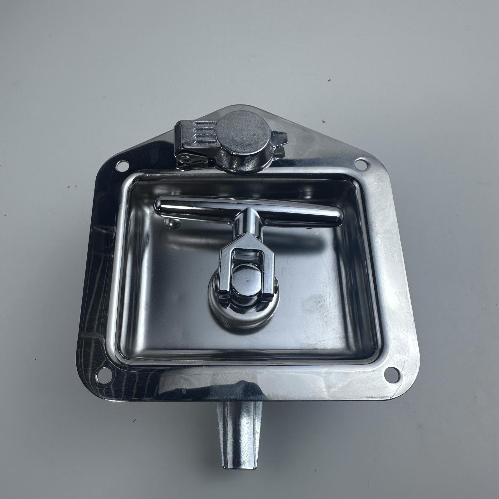 Flush Mount Trailer Toolbox Latch - Paddle Handle Lock & Keys - Photo 2