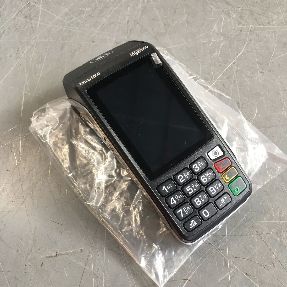 Ingenico Move 5000 Pos Payment Credit Card Terminal With Battery - Photo 3