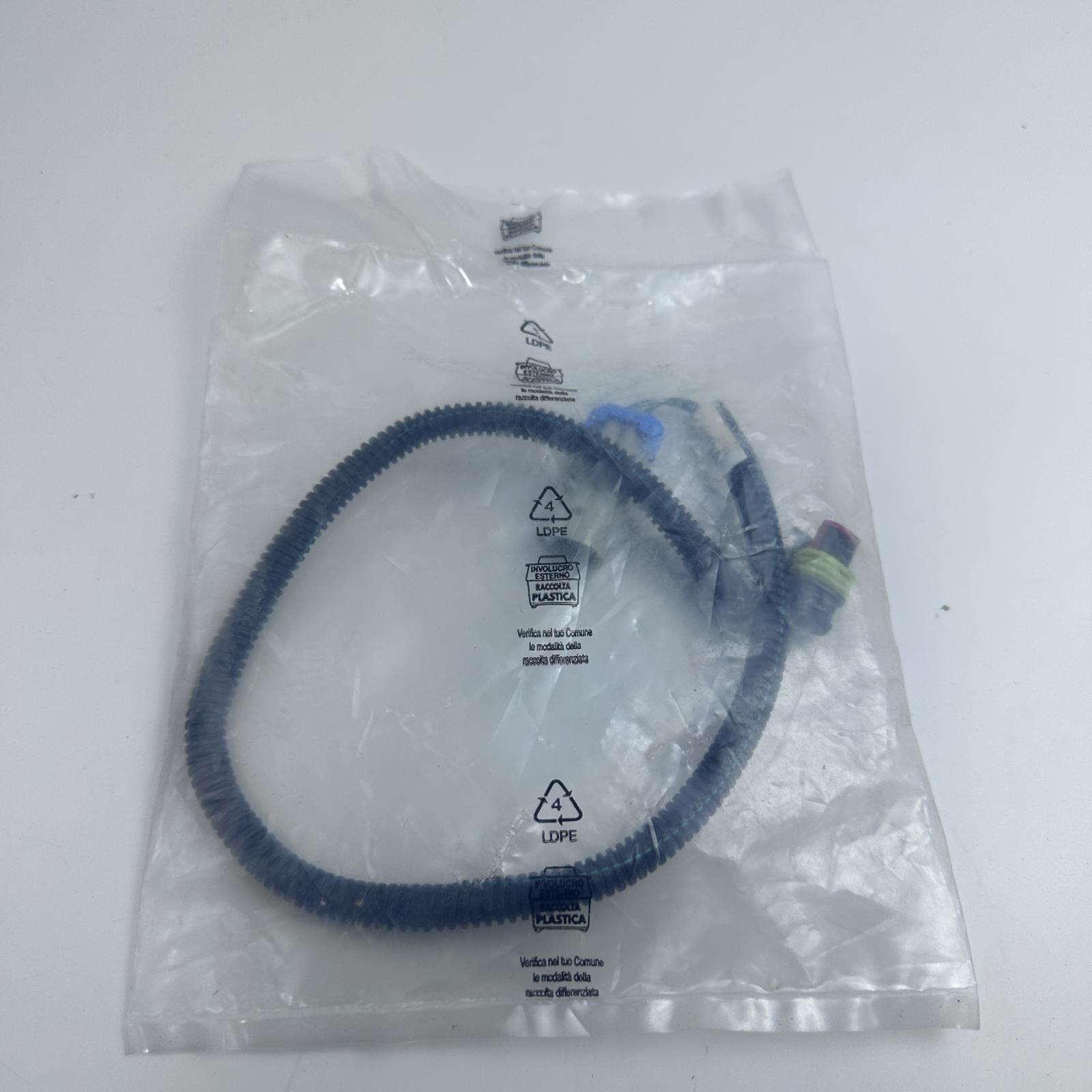 Lot of 5 Wiring Harness Cable - P3A - Black Protective Tube - Blue Connector - Photo 3