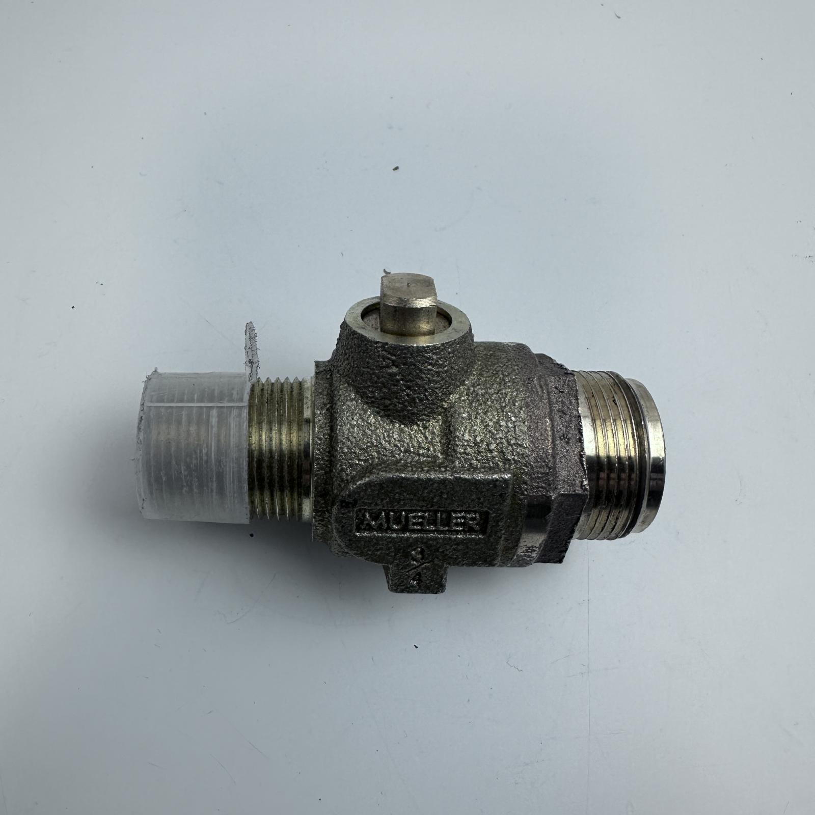 MUELLER 3/4" Corporation Stop Valve - Photo 4