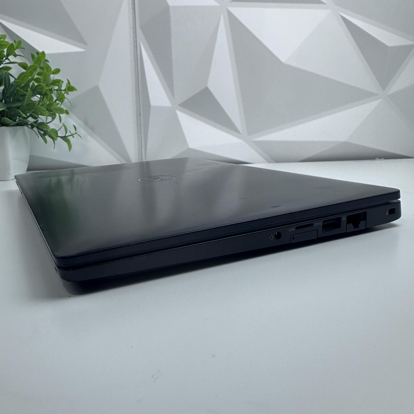 DELL Latitude 5300 Laptop, 13.3" HD, i7-8665U, 16GB, 256GB - Photo 5