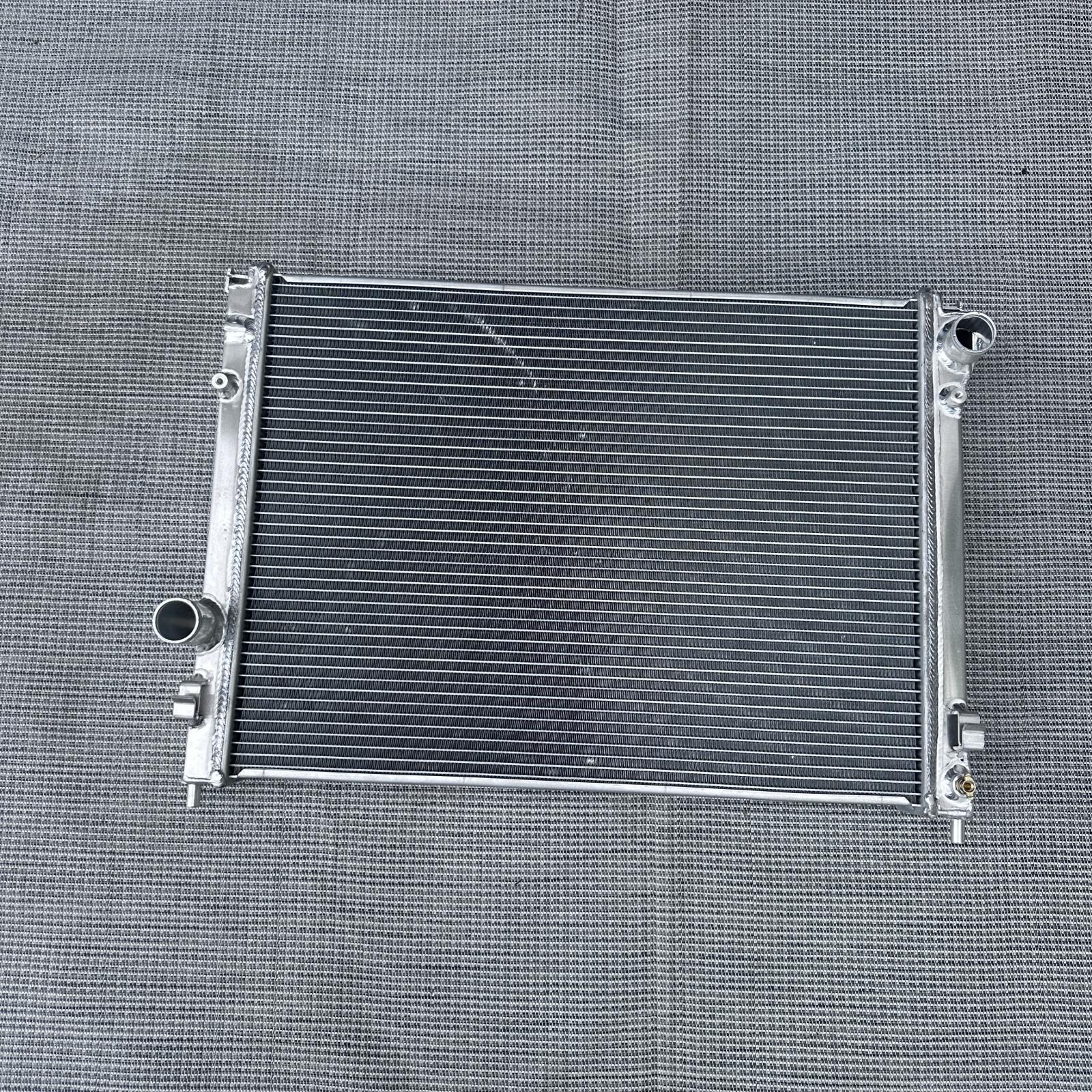 Fabtech 45mm 3 Row Aluminum Radiator Ford F250 F350 6.0L Diesel 03-07 - Photo 4