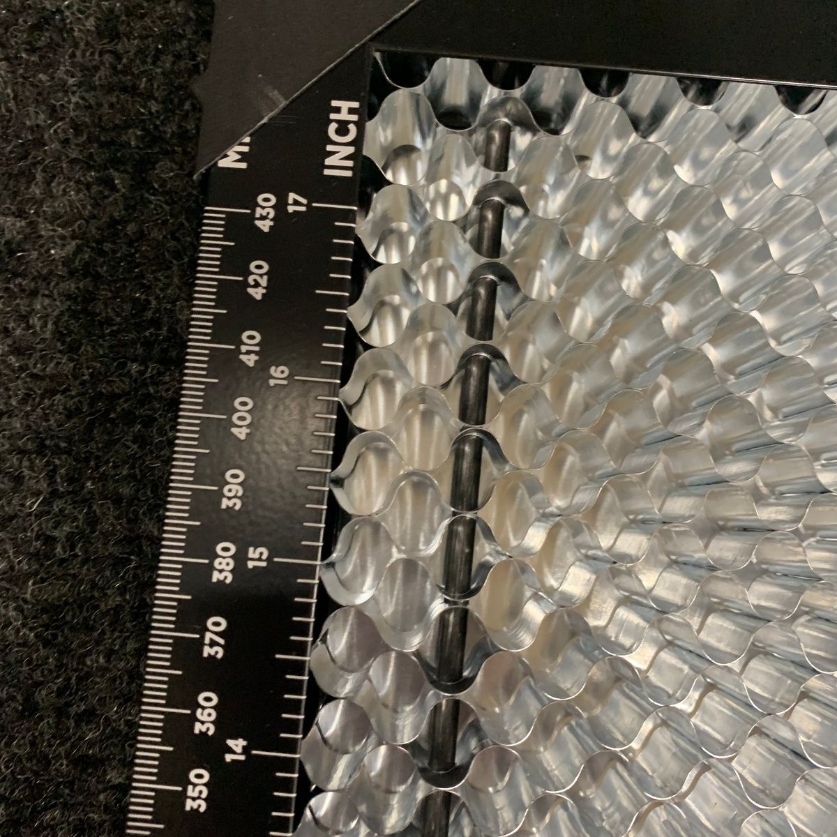 Honeycomb Laser Bed - 500 × 500 × 22Mm Working Table with Aluminum Panel - Photo 5