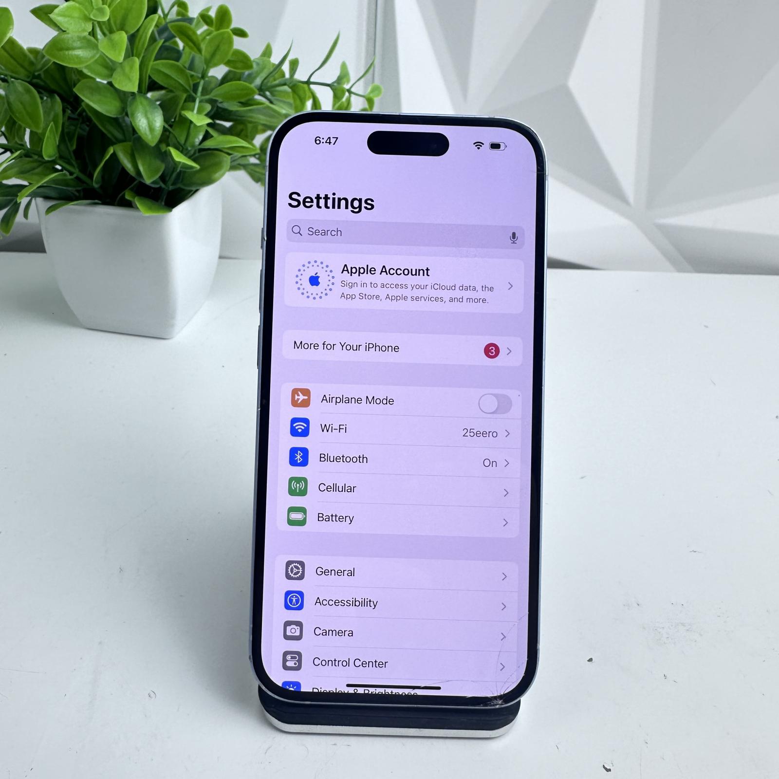 iPhone 15, 128GB, Blue, Unlocked - Photo 7