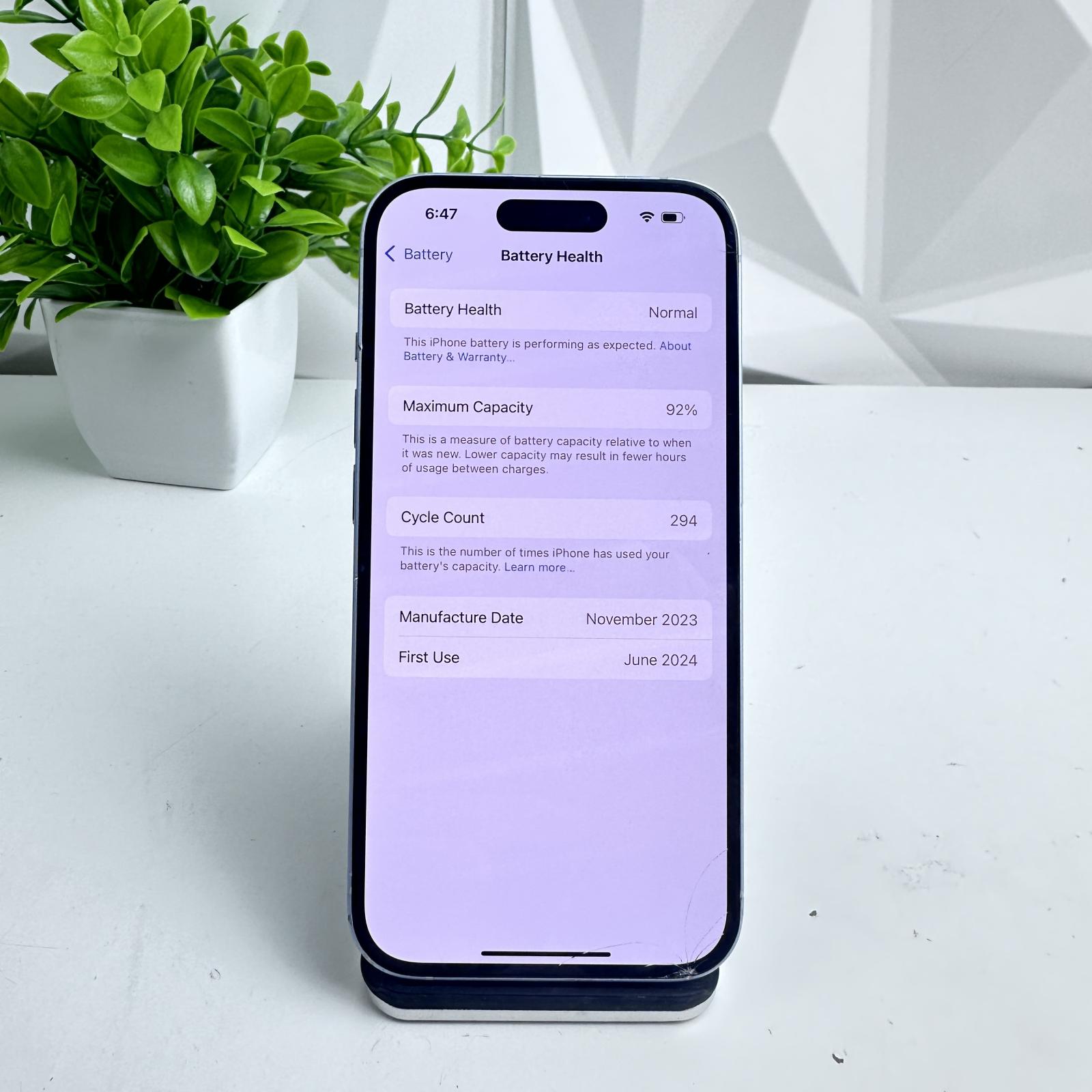 iPhone 15, 128GB, Blue, Unlocked - Photo 4