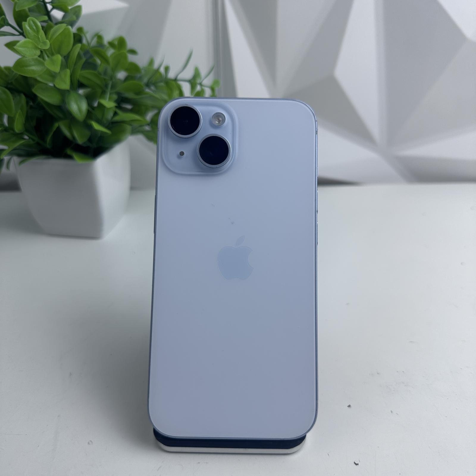 iPhone 15, 128GB, Blue, Unlocked - Photo 3