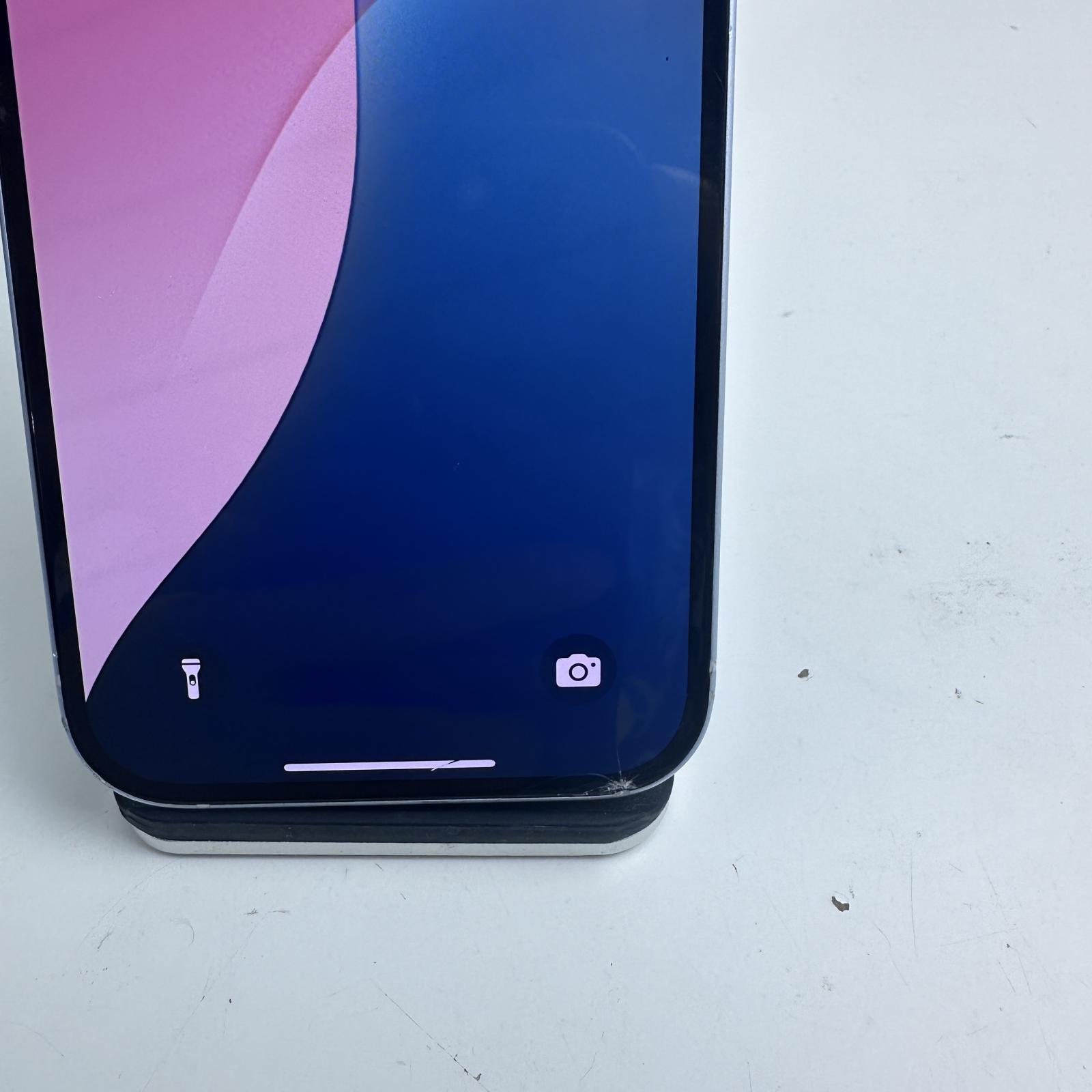 iPhone 15, 128GB, Blue, Unlocked - Photo 6