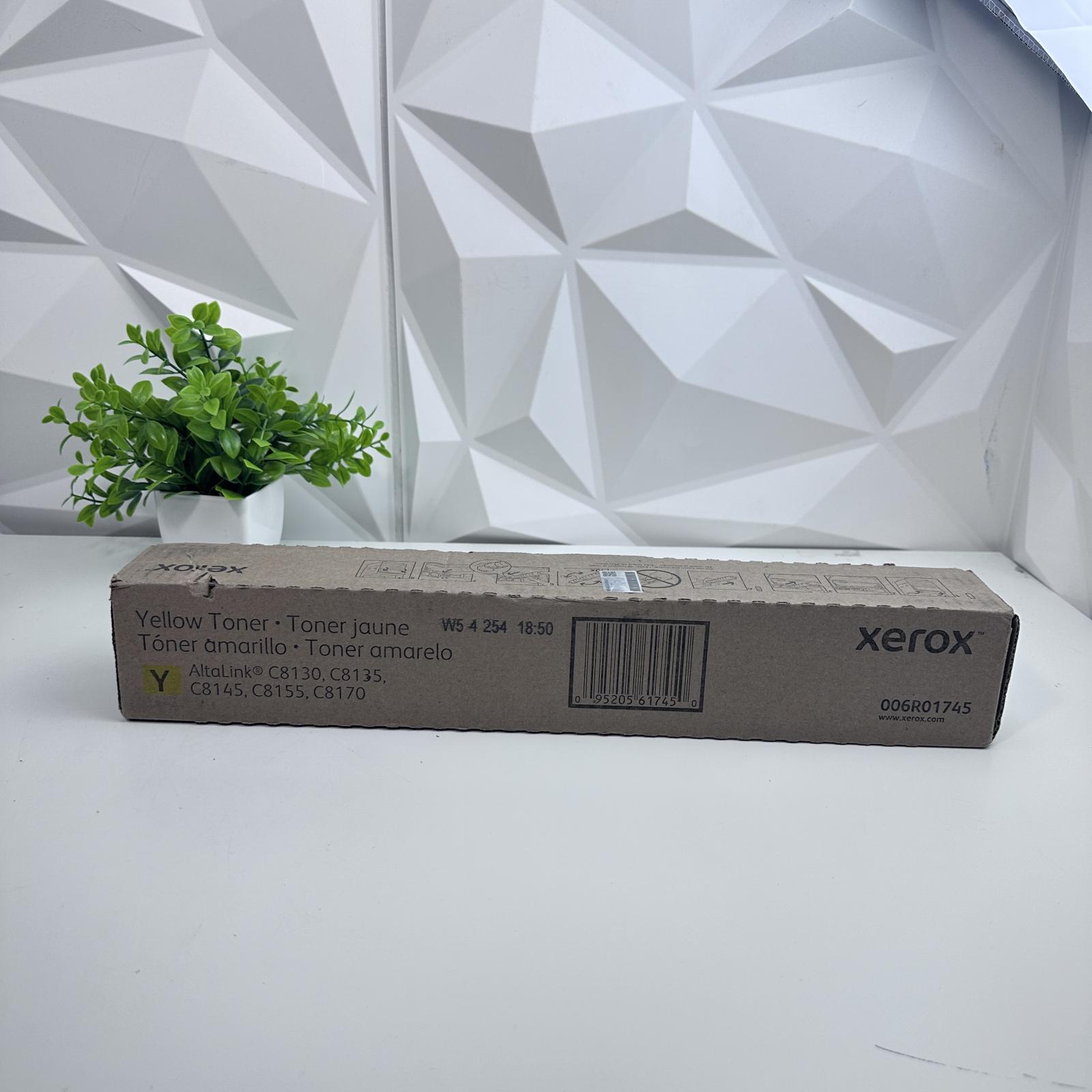 Xerox 006R01745 Yellow Toner Cartridge Compatible for Phaser 7800 Printer - Photo 2