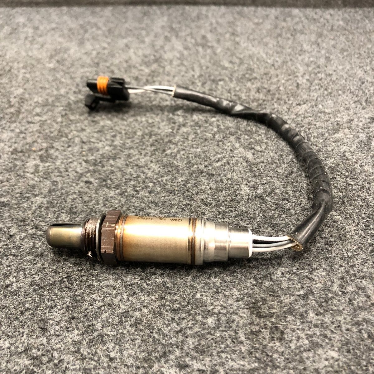 Bosch Oxygen Sensor 13027 fit Chevrolet GMC K2500 Suburban 96-02 - Photo 6