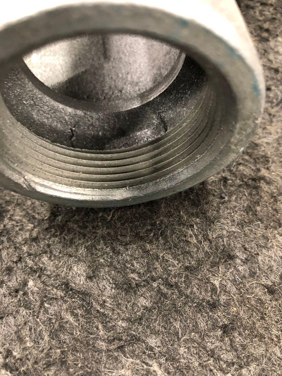 EATON TB57 1-1/2" Conduit Outlet Body, Type T, Aluminum, Threaded - Photo 3