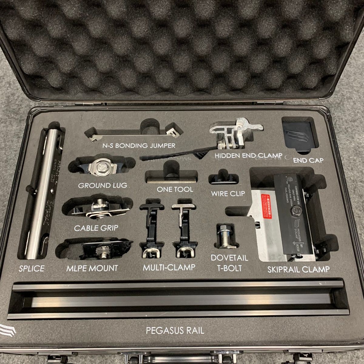 PEGASUS Solar Rail Kit Demo Case – Splice, Clamps, Lugs, Tooling, Samples - Photo 3
