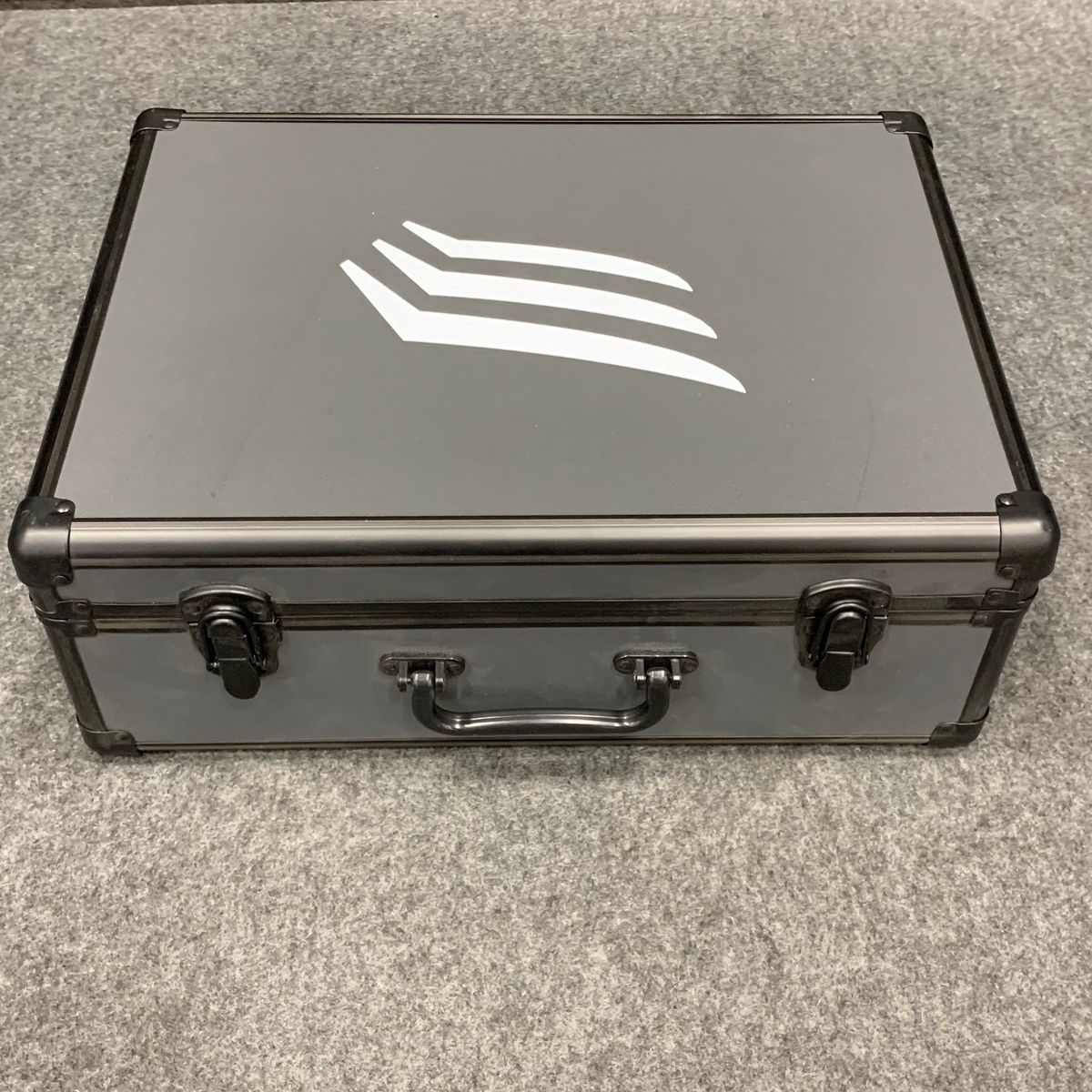 PEGASUS Solar Rail Kit Demo Case – Splice, Clamps, Lugs, Tooling, Samples - Photo 18