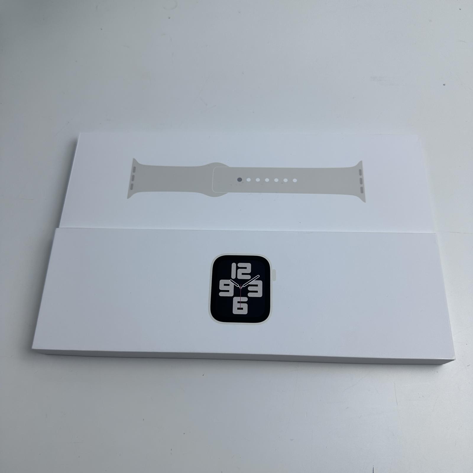 Apple Watch SE (Gen 2, Cellular) 40mm Starlight AL Case, Sport Band - Photo 11