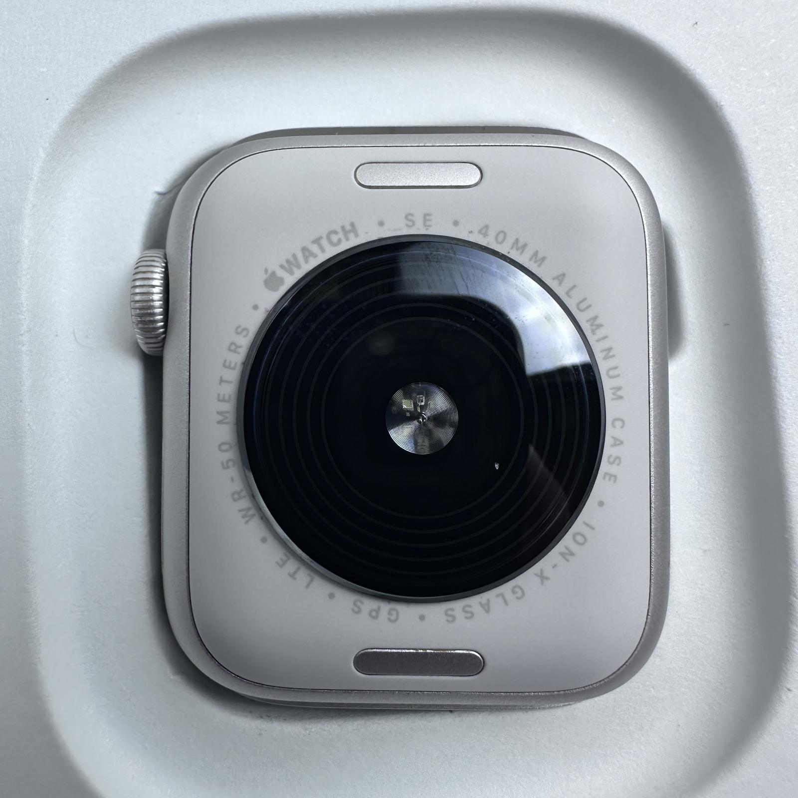 Apple Watch SE (Gen 2, Cellular) 40mm Starlight AL Case, Sport Band - Photo 9