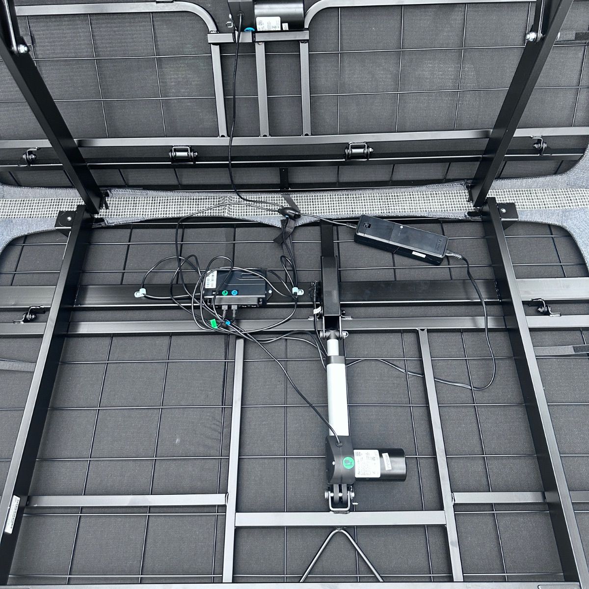 Leggett & Platt Adjustable Bed - Photo 2