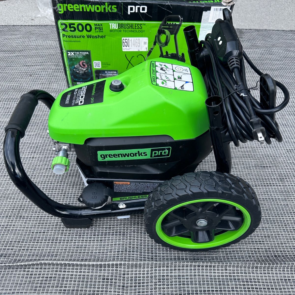 Greenworks 2500-PSI 2-GPM Cold Water Electric Pressure Washer - Photo 2
