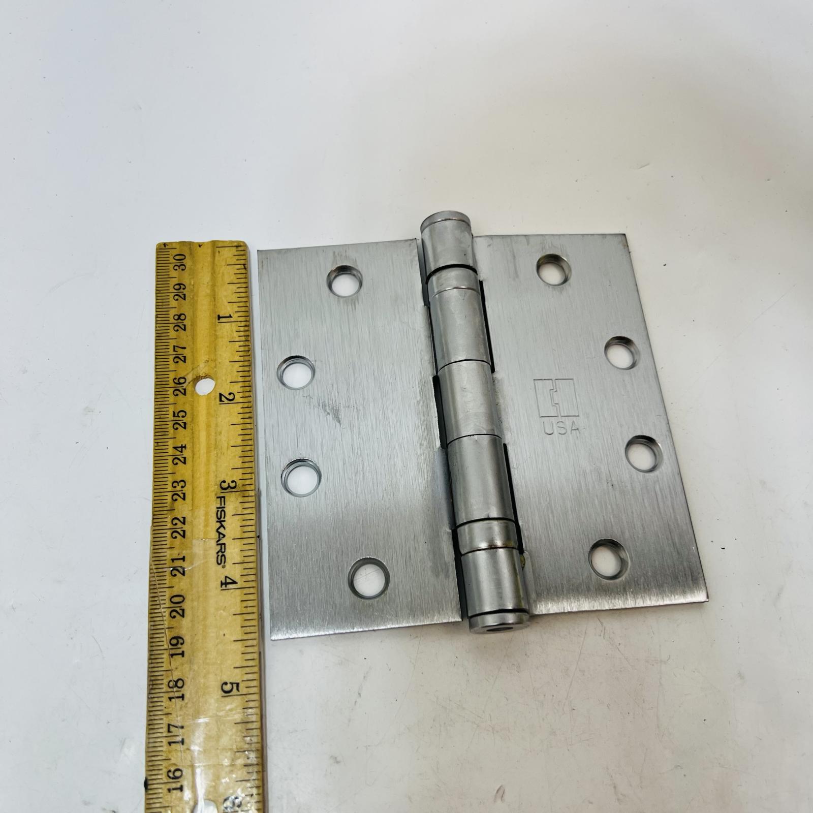 Lot of 2 Commercial Stainless Steel Hinges, 4.5"x4.5" & 6"x4" - Photo 2