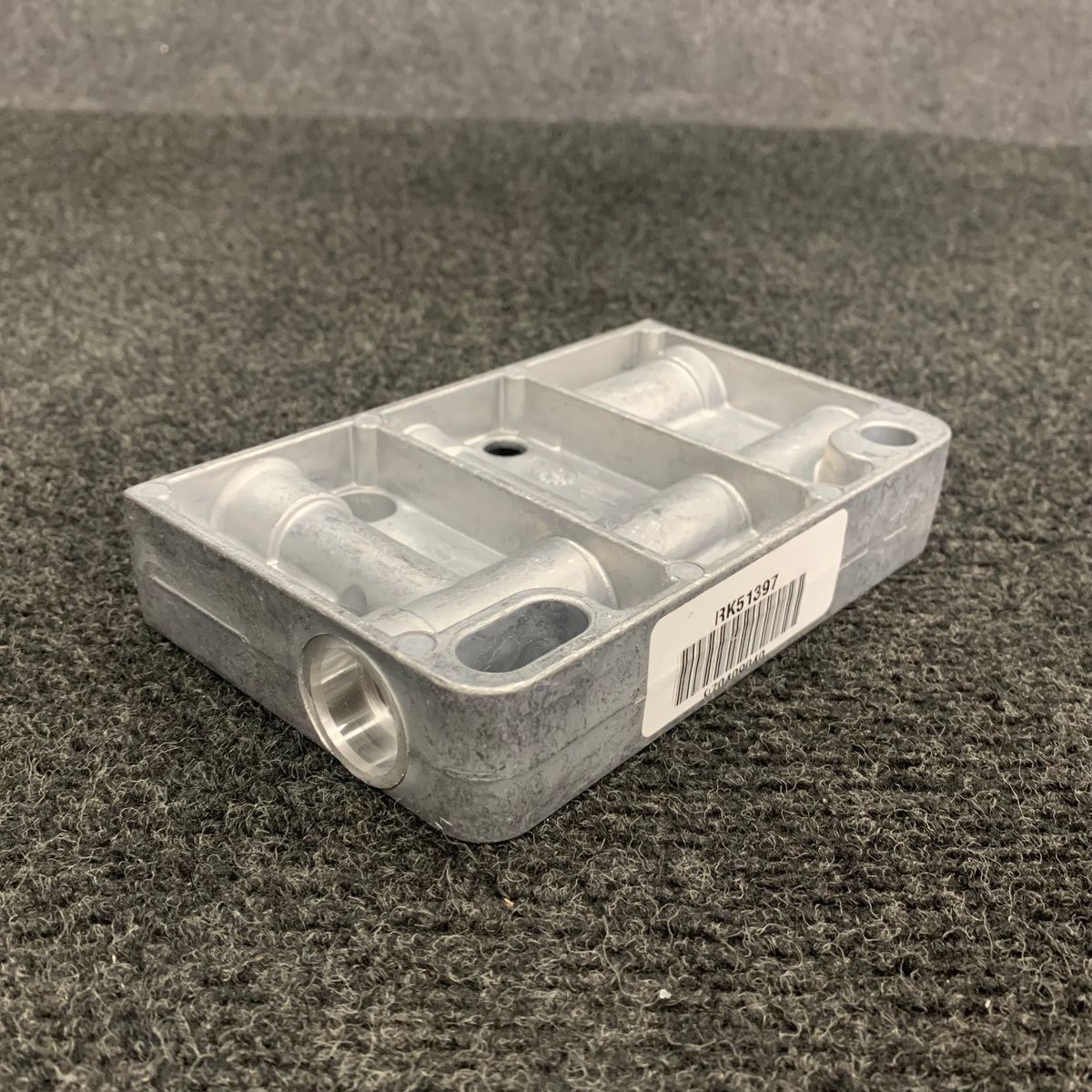 John Deere RE541212 Replacement Kit Manifold - Photo 3