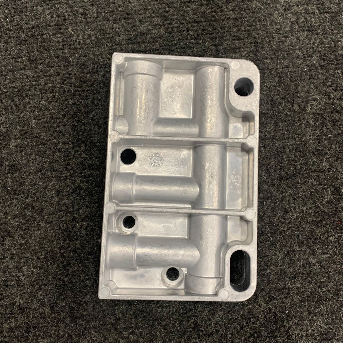 John Deere RE541212 Replacement Kit Manifold - Photo 4