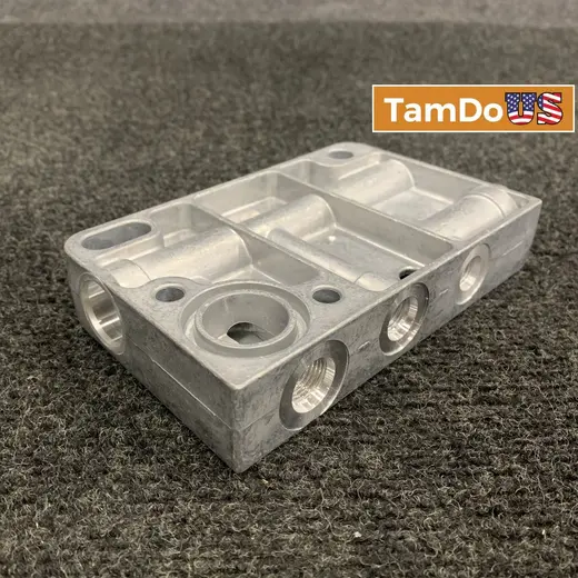 John Deere RE541212 Replacement Kit Manifold at TamDoUS Taylorsville