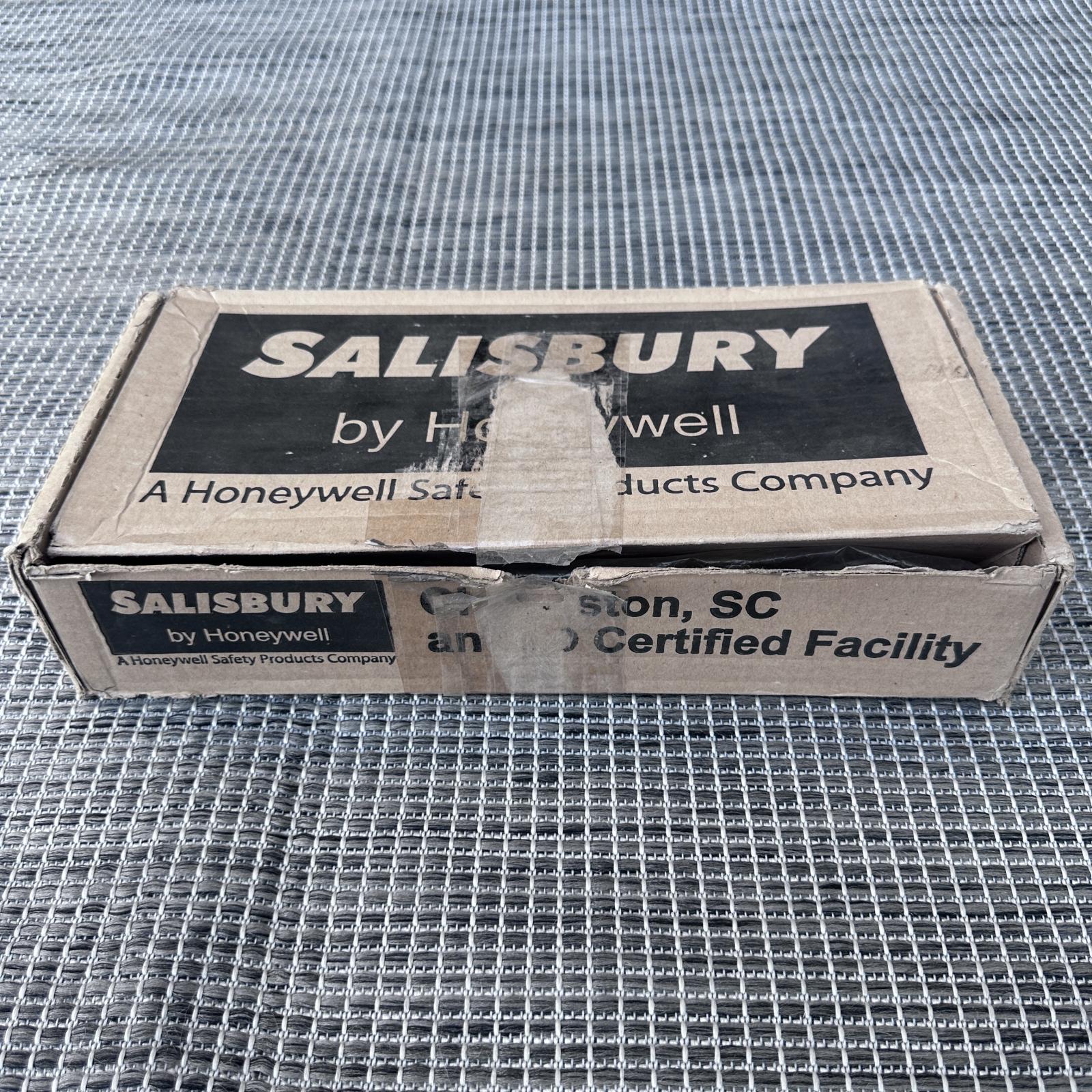 Salisbury by Honeywell Class 0 Type 1 Electrical Insulating Gloves 9.5 - Photo 8