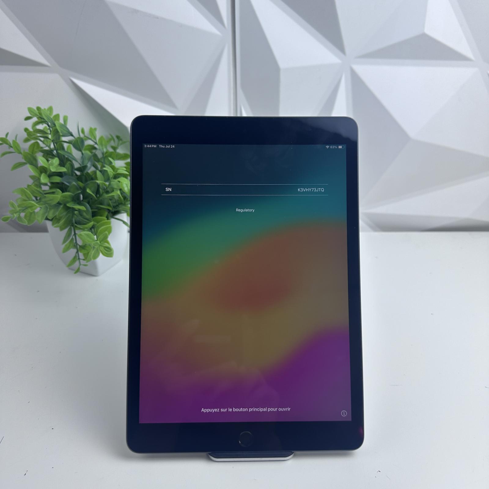 iPad 9th, Wi-Fi Only, 64GB, Space Gray - Photo 6