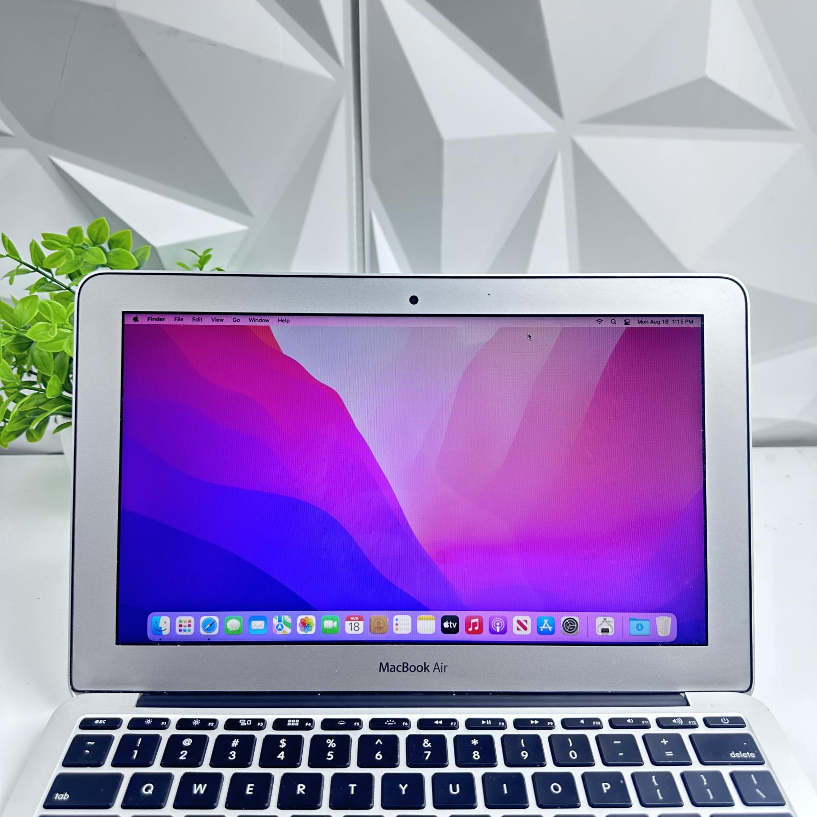 Apple MacBook Air (11-inch, 2015) i5 1.6GHz, 4GB RAM, 121GB SSD - Photo 10