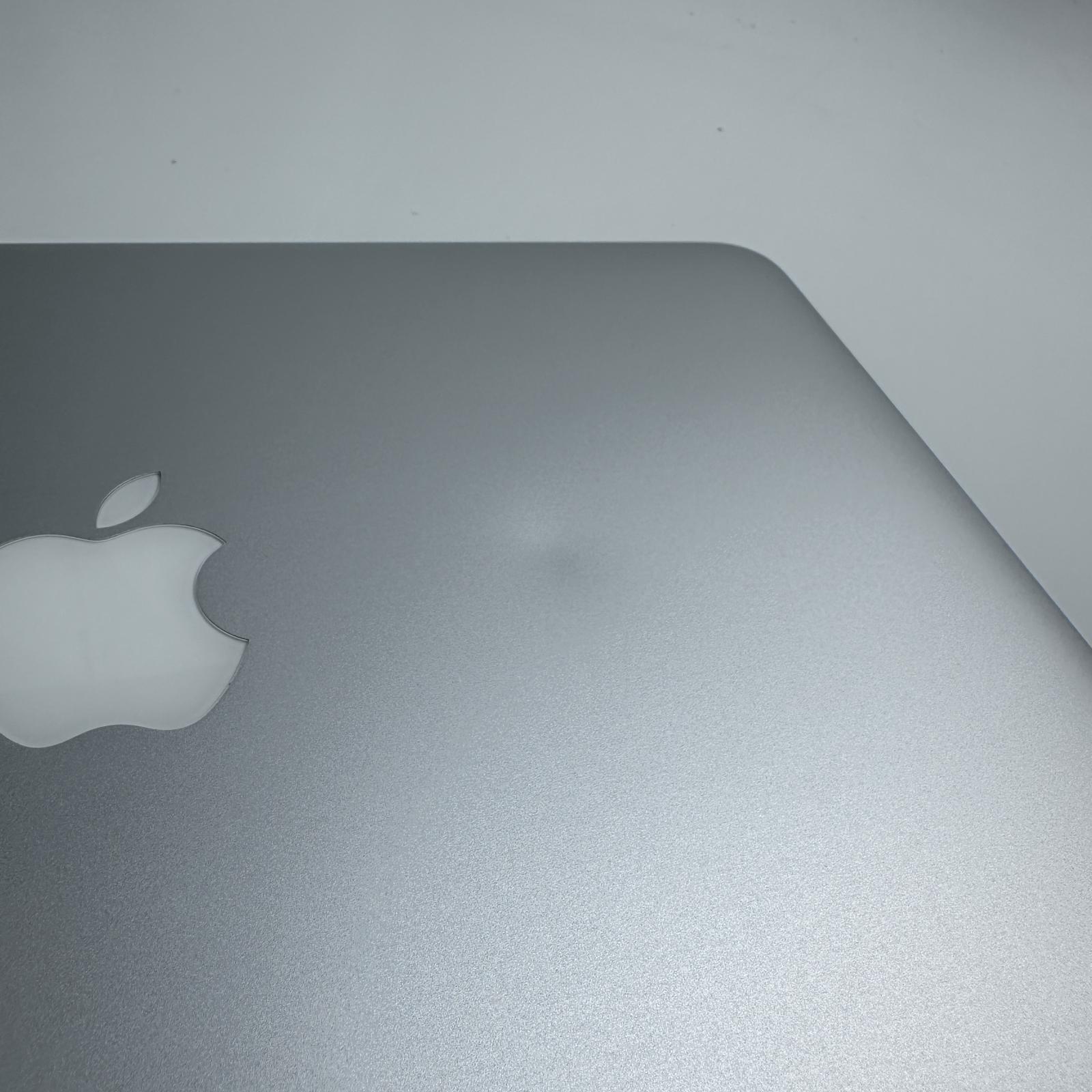 Apple MacBook Air (11-inch, 2015) i5 1.6GHz, 4GB RAM, 121GB SSD - Photo 12