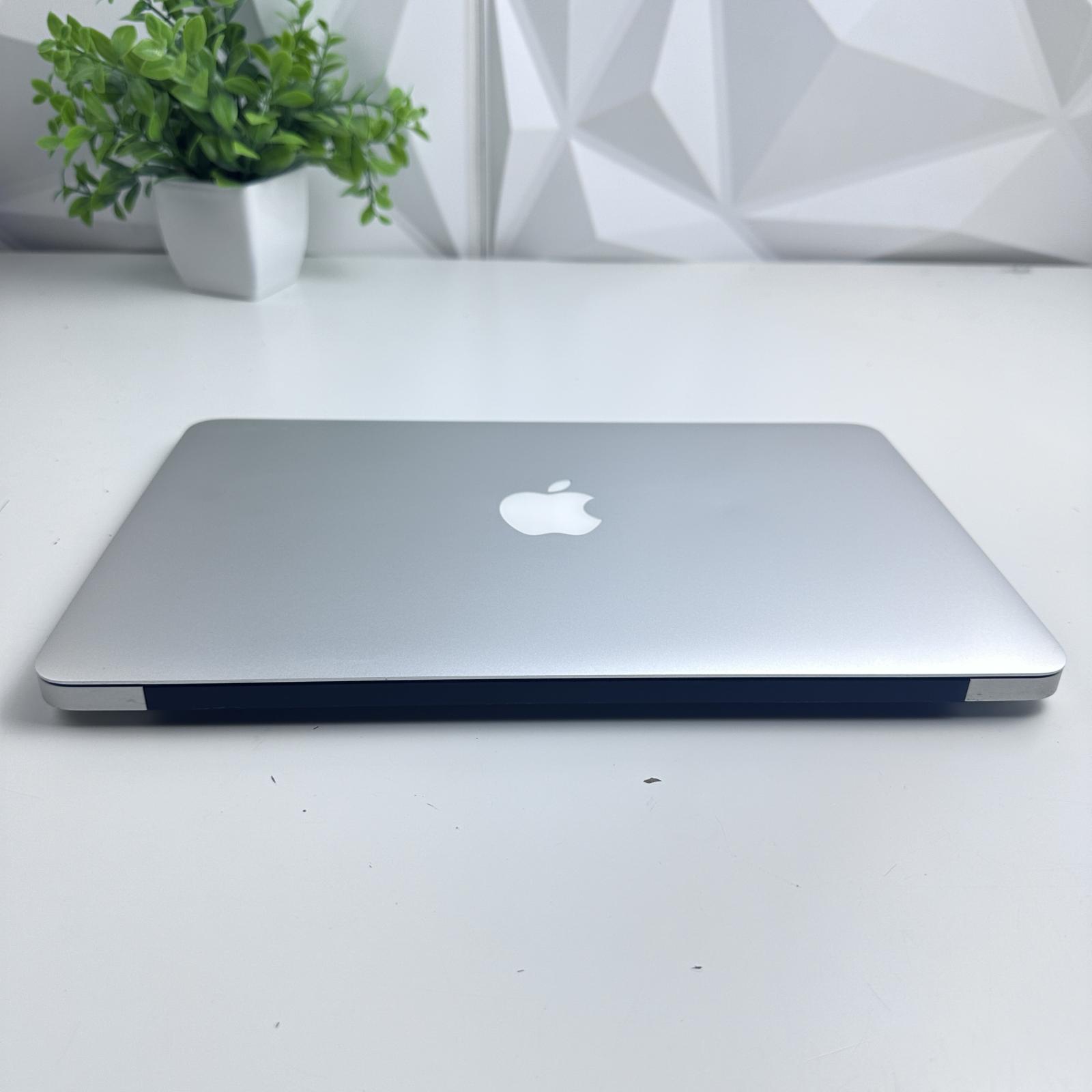 Apple MacBook Air (11-inch, 2015) i5 1.6GHz, 4GB RAM, 121GB SSD - Photo 8