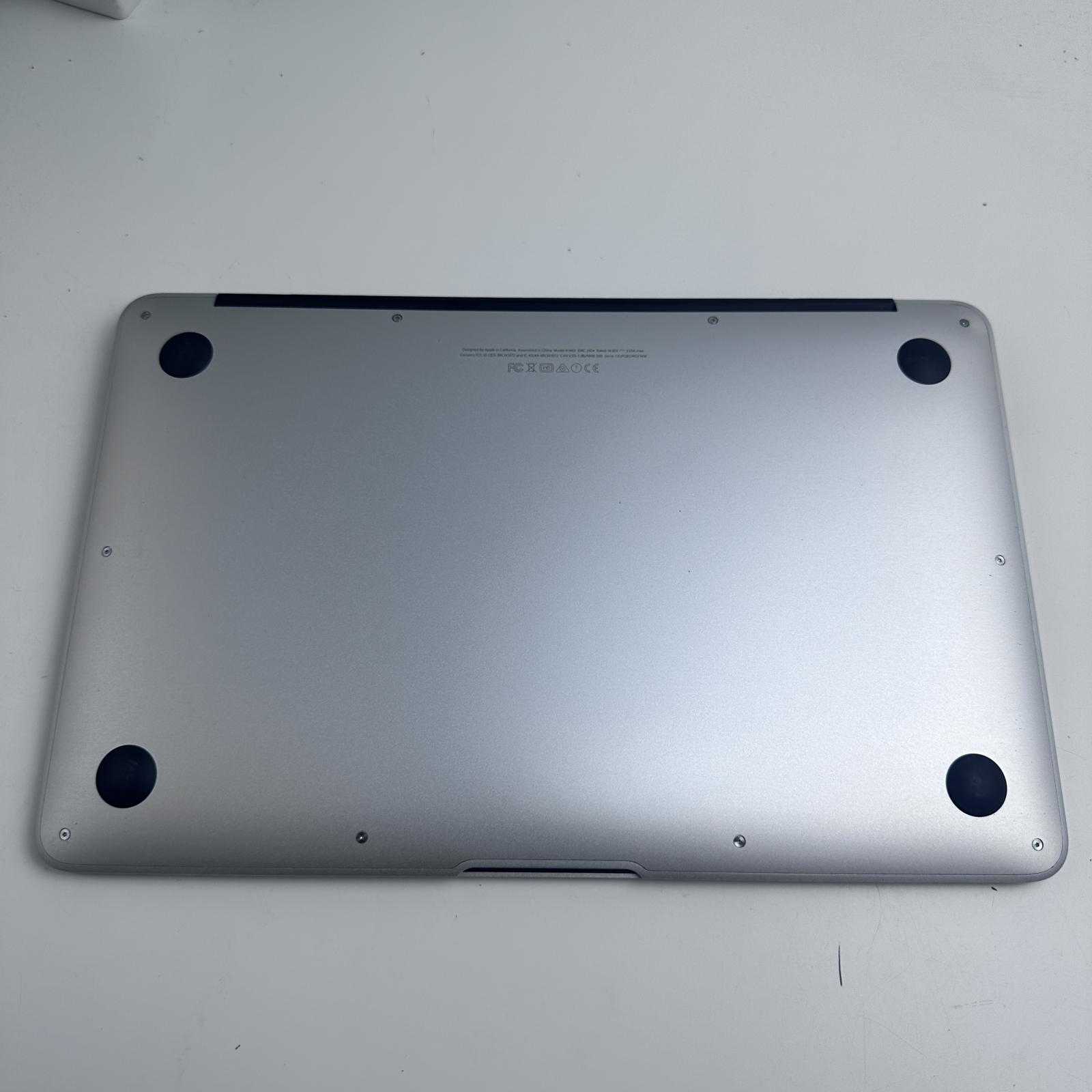 Apple MacBook Air (11-inch, 2015) i5 1.6GHz, 4GB RAM, 121GB SSD - Photo 4