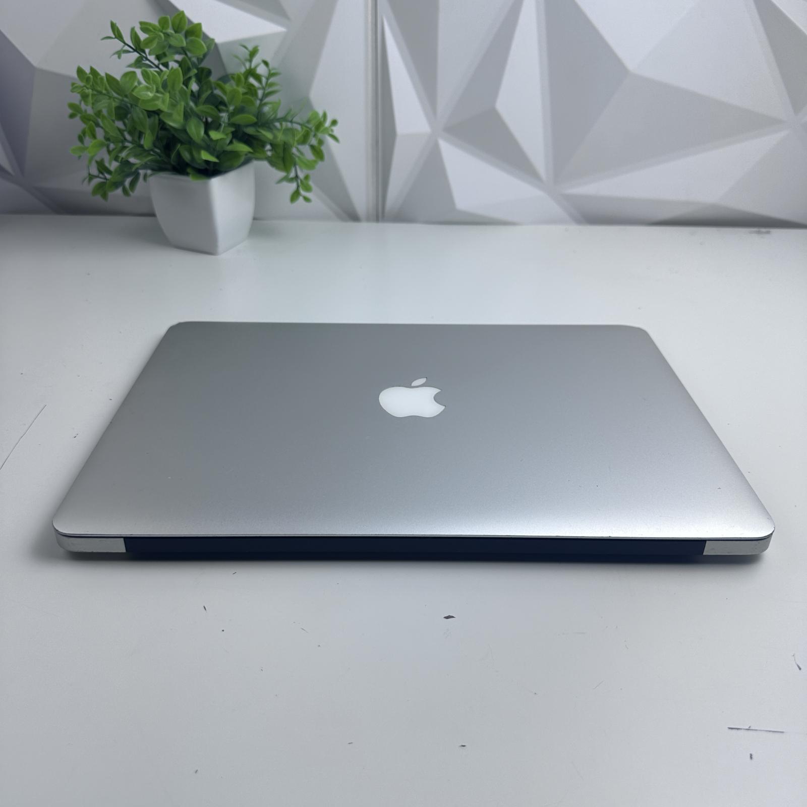 Apple MacBook Air (13-inch, 2015) i7 2.2GHz, 8GB RAM, 500GB SSD - Photo 7