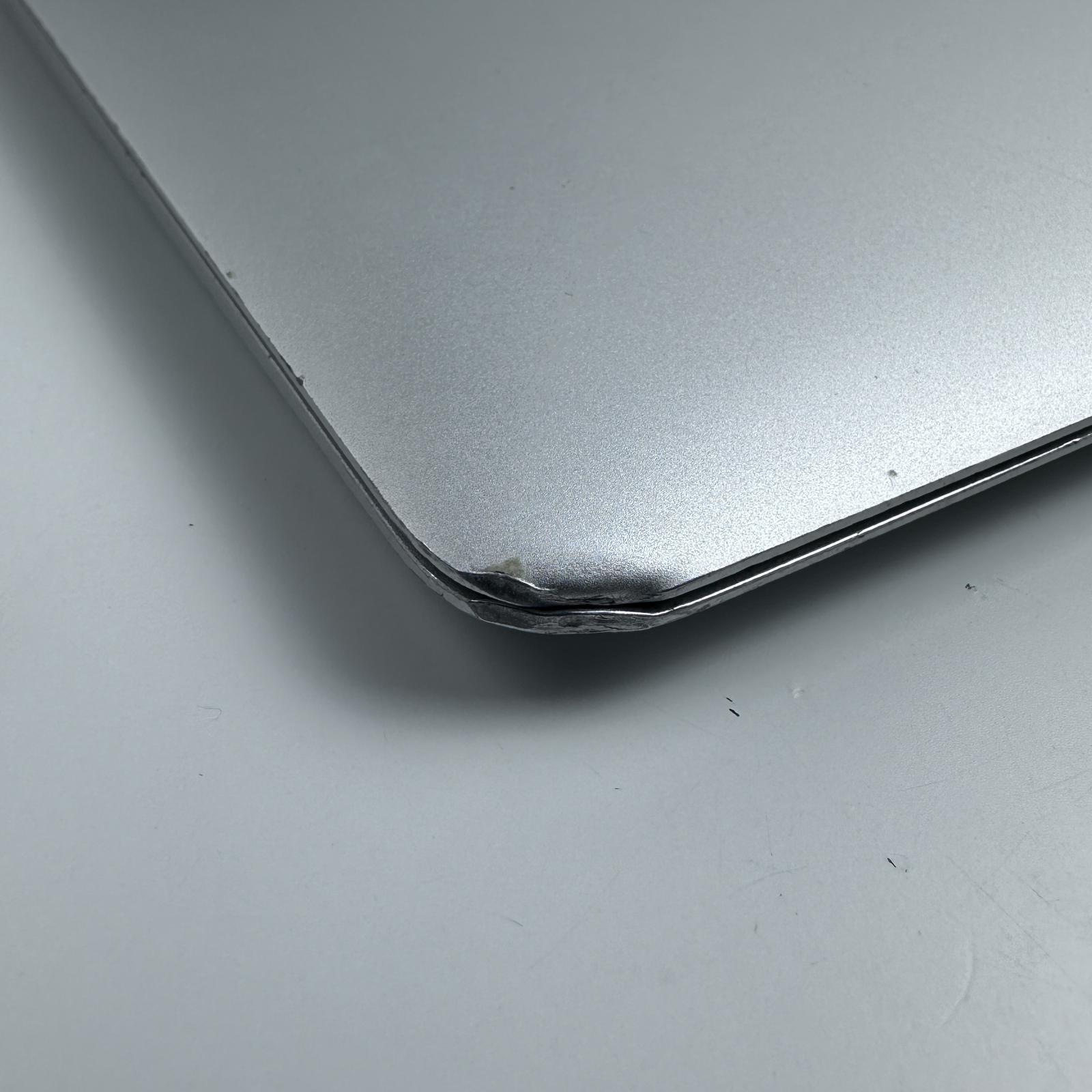 Apple MacBook Air (13-inch, 2015) i7 2.2GHz, 8GB RAM, 500GB SSD - Photo 13