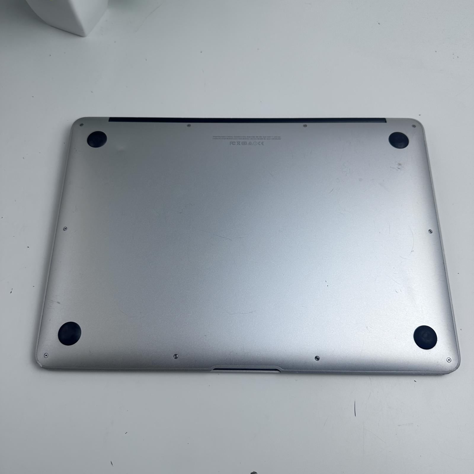 Apple MacBook Air (13-inch, 2015) i7 2.2GHz, 8GB RAM, 500GB SSD - Photo 9