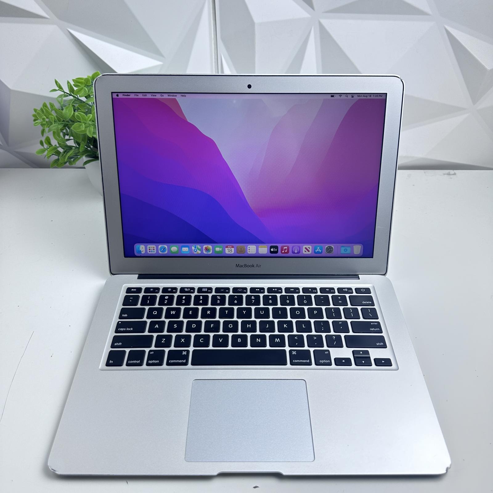 Apple MacBook Air (13-inch, 2015) i7 2.2GHz, 8GB RAM, 500GB SSD - Photo 2