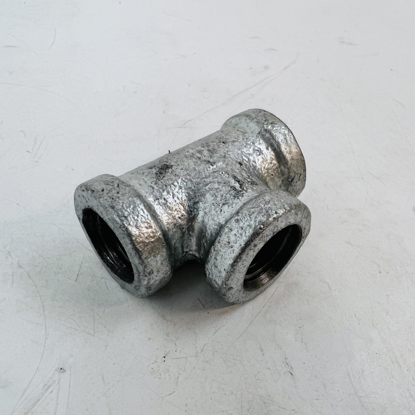 Lot of 5 1/2" Galvanized Iron Pipe Tee Fitting T Connector - Photo 3