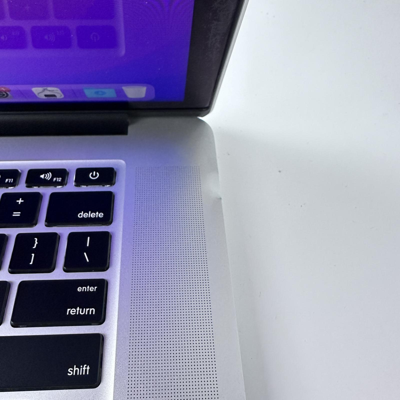 Apple MacBook Pro 15" Retina (Mid 2015), i7-4870HQ, 16GB, 121GB SSD - Photo 3