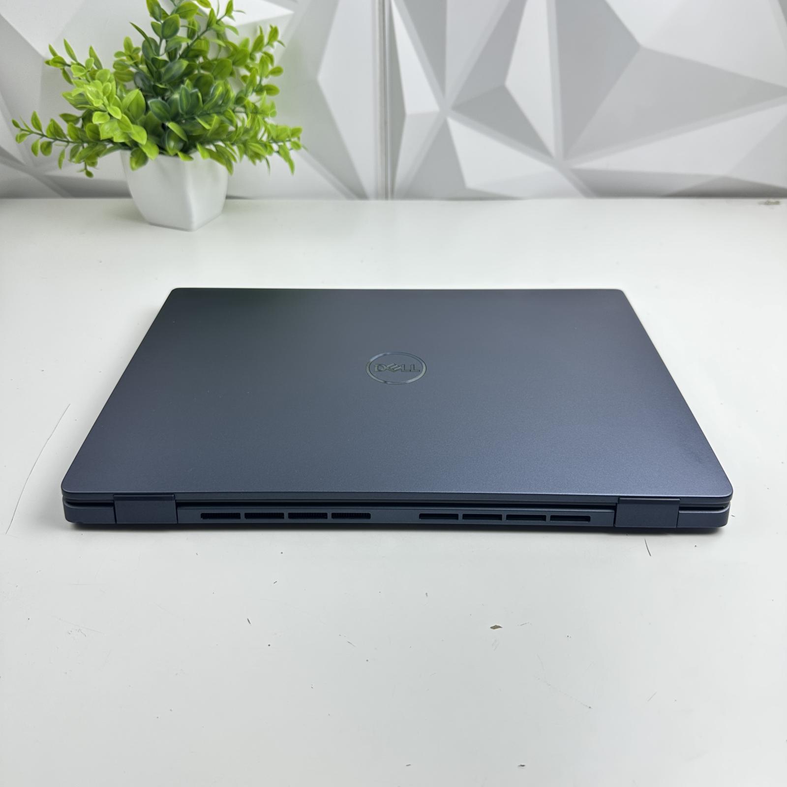 Dell Latitude 7440 Laptop, 14" FHD Touch, i7-1365U, 32GB, 256GB SSD - Photo 7