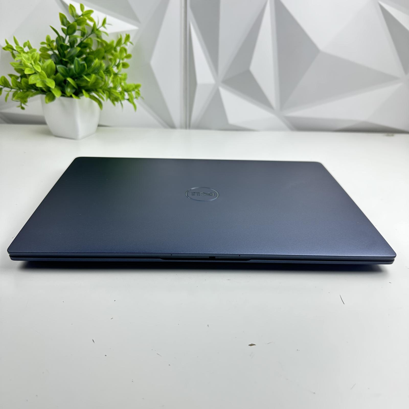 Dell Latitude 7440 Laptop, 14" FHD Touch, i7-1365U, 32GB, 256GB SSD - Photo 6