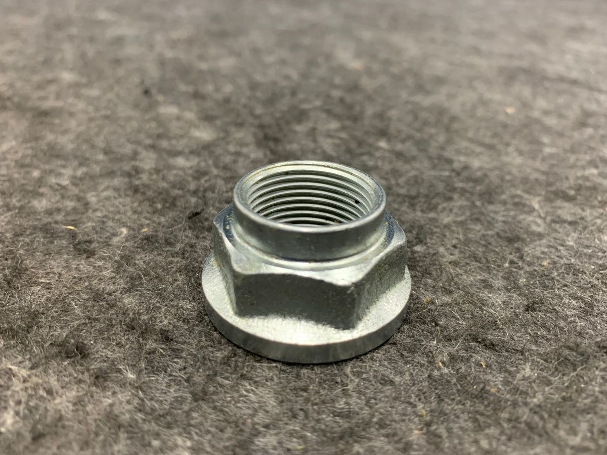 Yukon YY T35040-29-KIT Pinion Flange Kit, Toyota 29 Spline, Seal & Nut - Photo 5