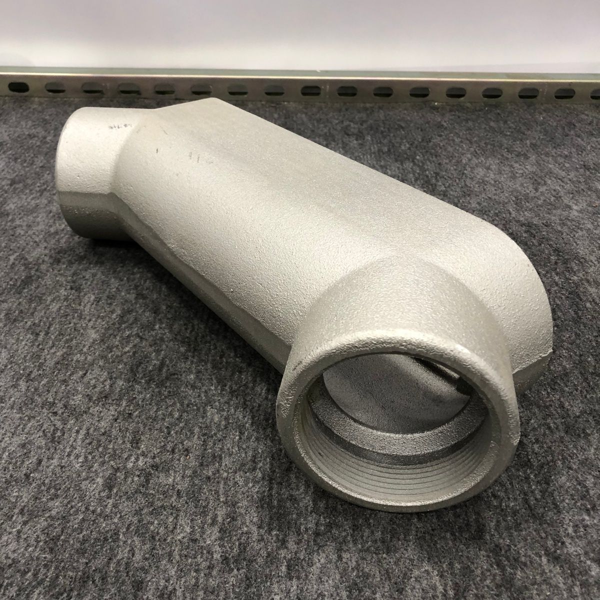 Eaton Crouse-Hinds BUB8 Condulet Mogul Outlet Body, 3" Conduit Fitting - Photo 2