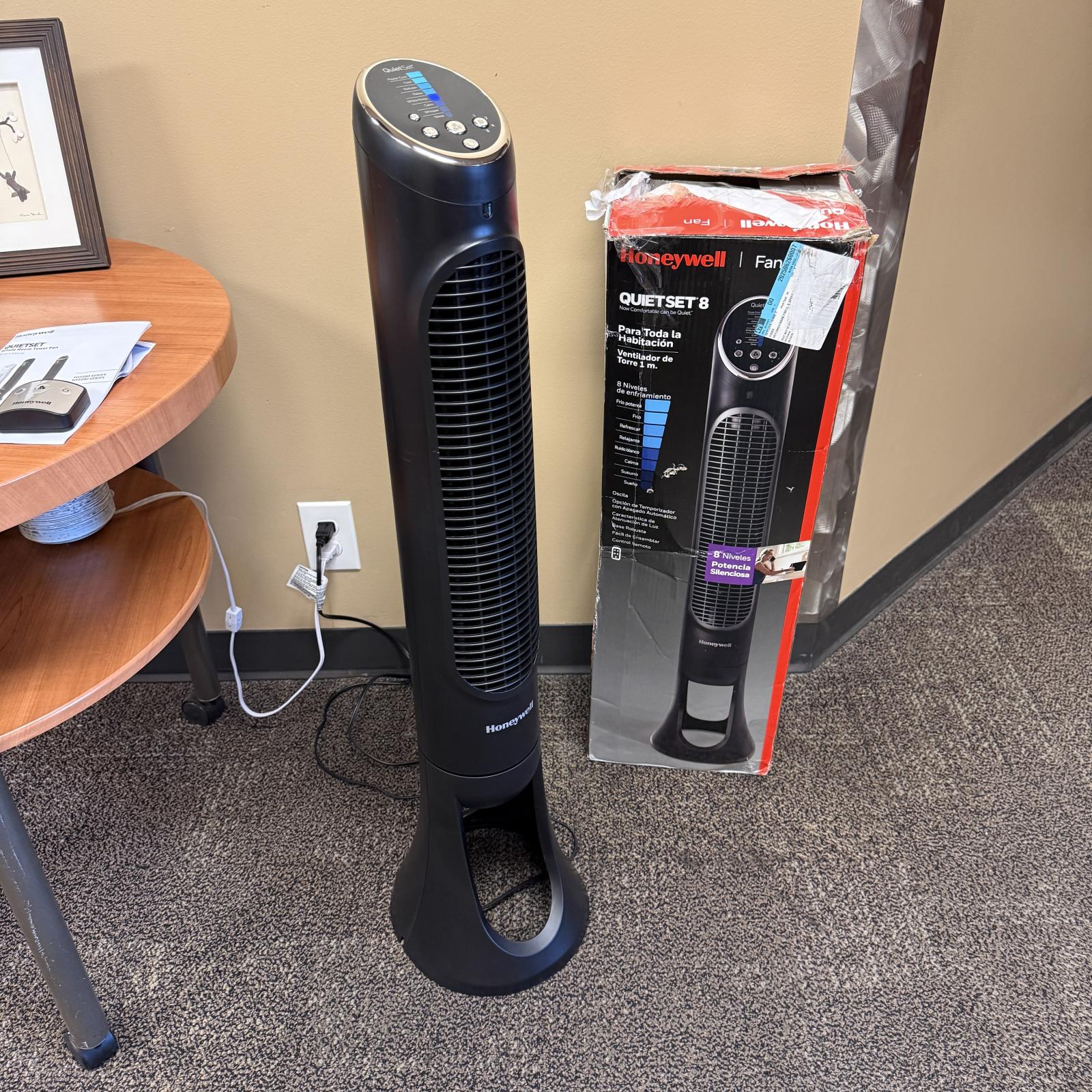 Honeywell QuietSet 8 Whole Room Tower Fan, Oscillating, Remote Control - Photo 2