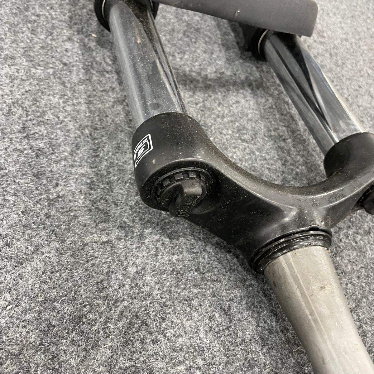 SR Suntour XCM34 Boost Suspension Fork 15x110mm Thru Axle - Photo 6