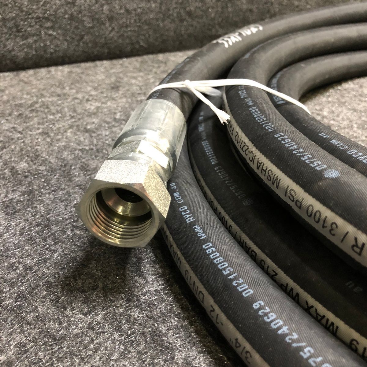 Ryco T3012D Hydraulic Hose 3/4" DN19 3100 PSI MSHA Abrasion Resistant - Photo 4