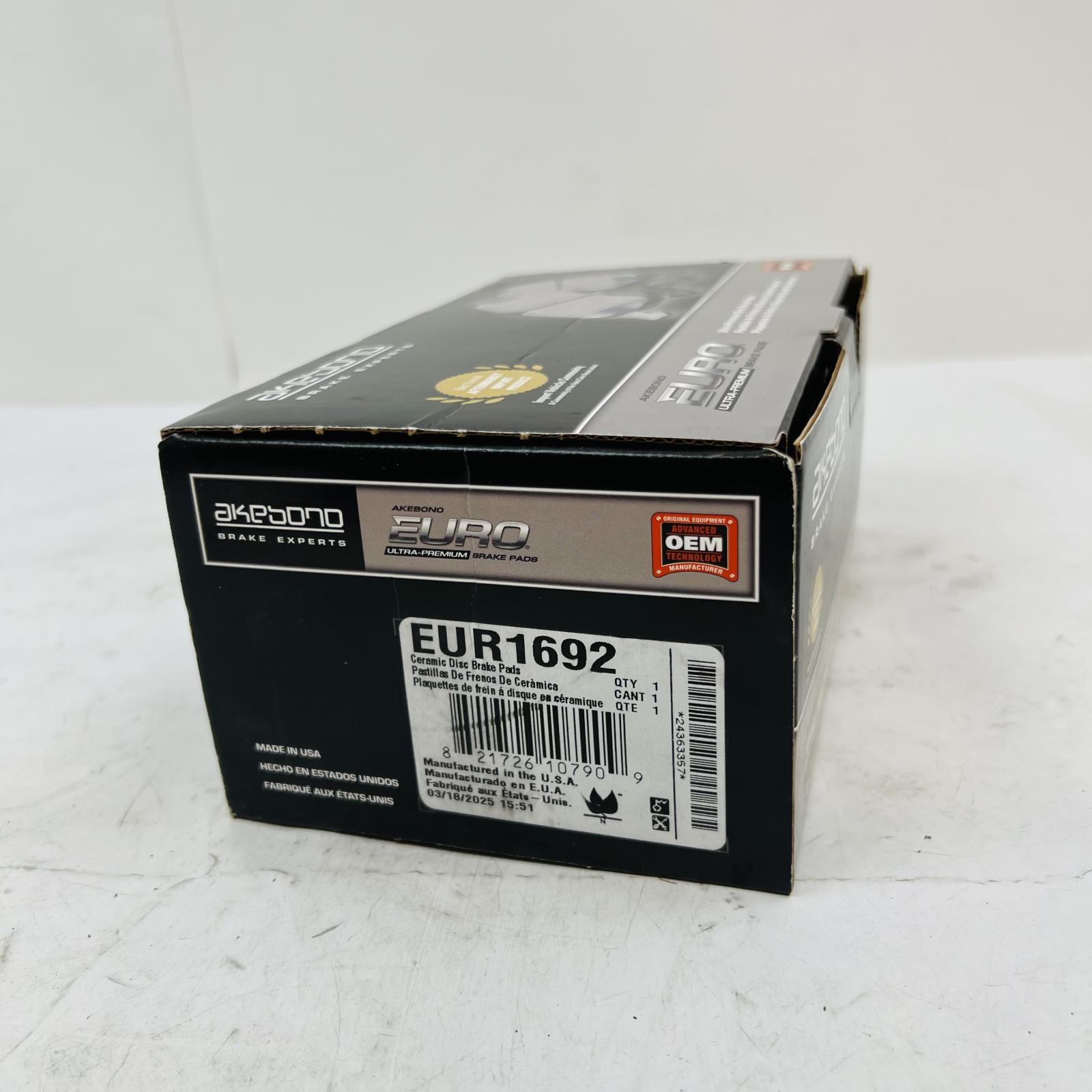 Akebono EUR1692 EURO Ultra-Premium Ceramic Disc Brake Pads - Photo 3