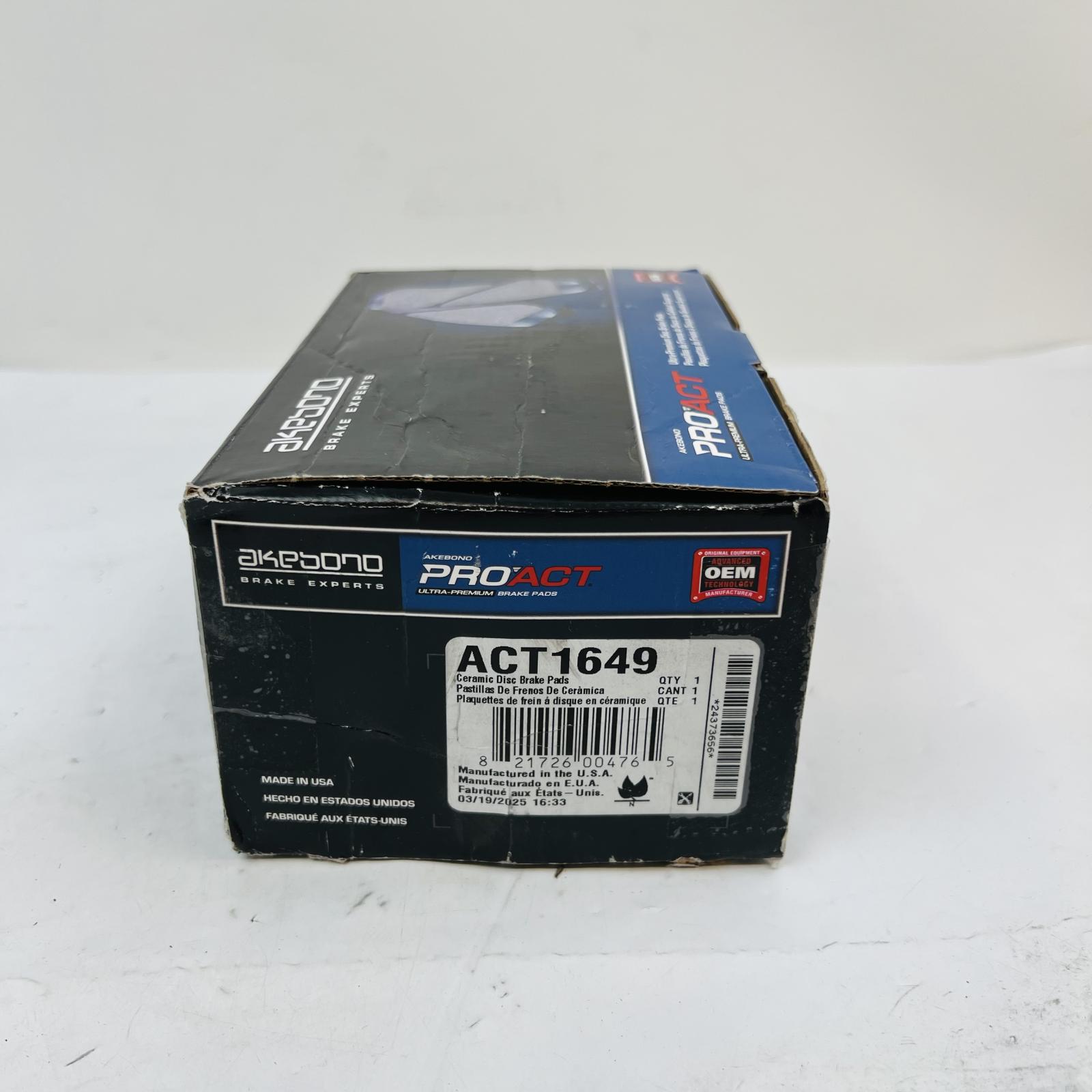 Akebono ProACT ACT1649 Ceramic Disc Brake Pads - Photo 3